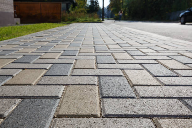 Best Professional Driveway Pavers  in Stowell, TX